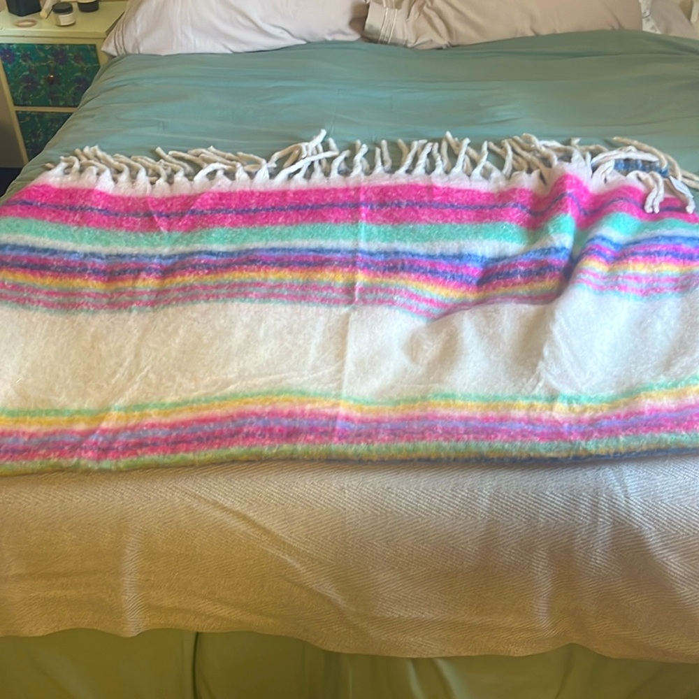 NWT Free people Fringe Throw. Fun pop of color throw with super cute fringe.